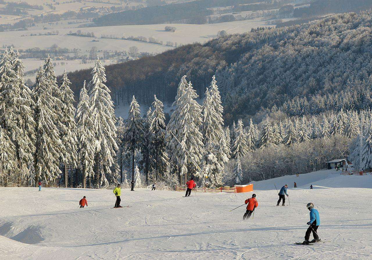 Skiarena Personen Auf Skipiste